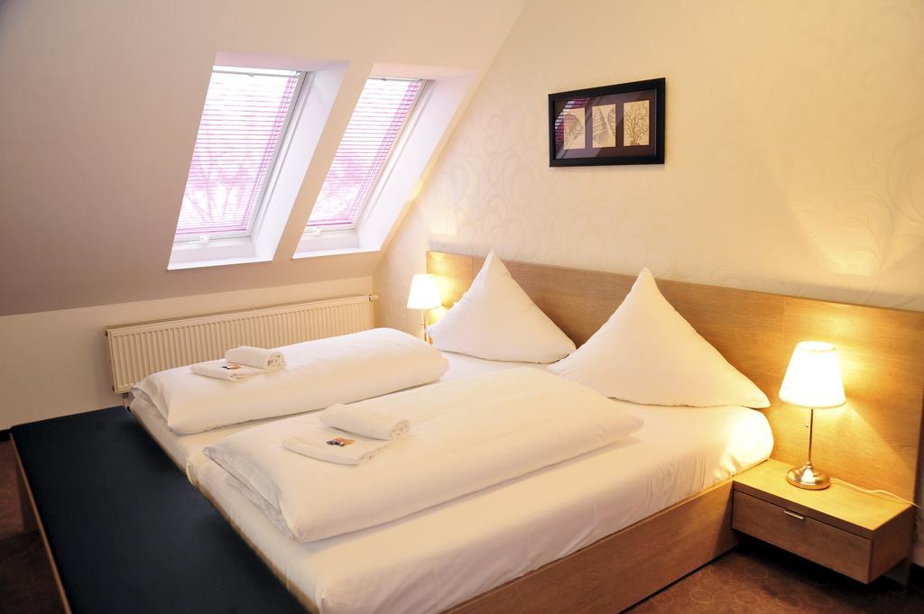 Bernstein Acamed Resort Nienburg  Chambre photo